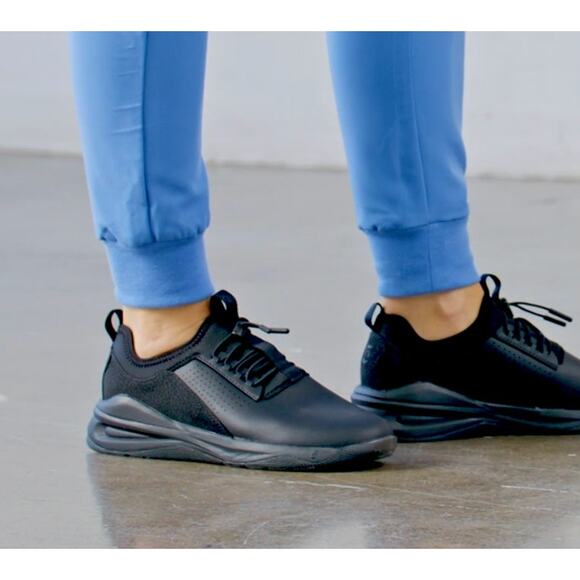 Clove Classic LX Sneaker Black Python Vegan Size 6.5 W 5 M NIB Nurses Comfy Shoe - Picture 2 of 14